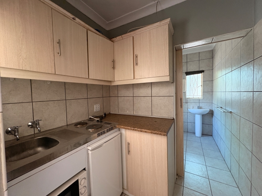 6 Bedroom Property for Sale in Wilkoppies North West